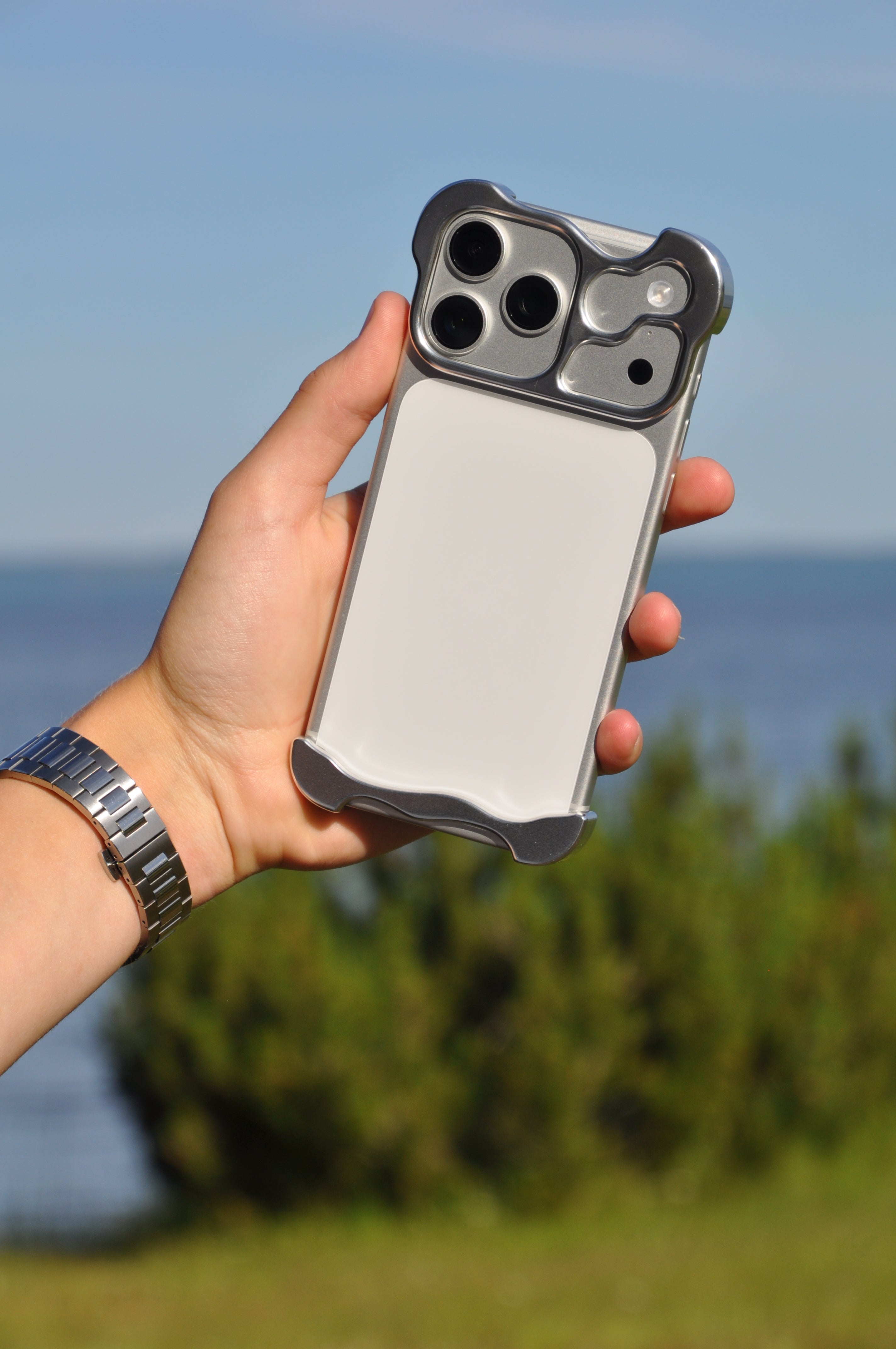Maison Veyre Metal Bumper Case