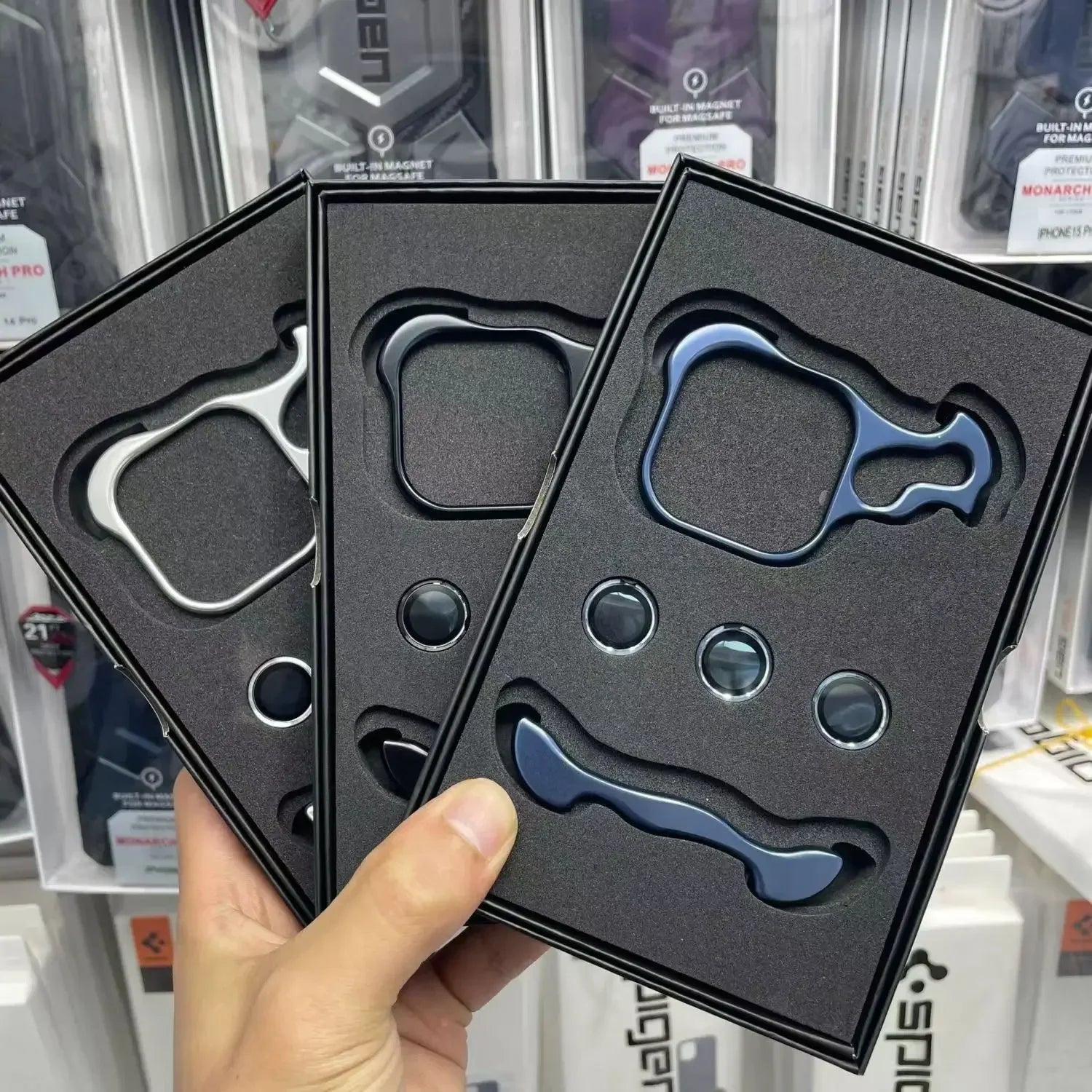 Maison Veyre Metal Bumper Case